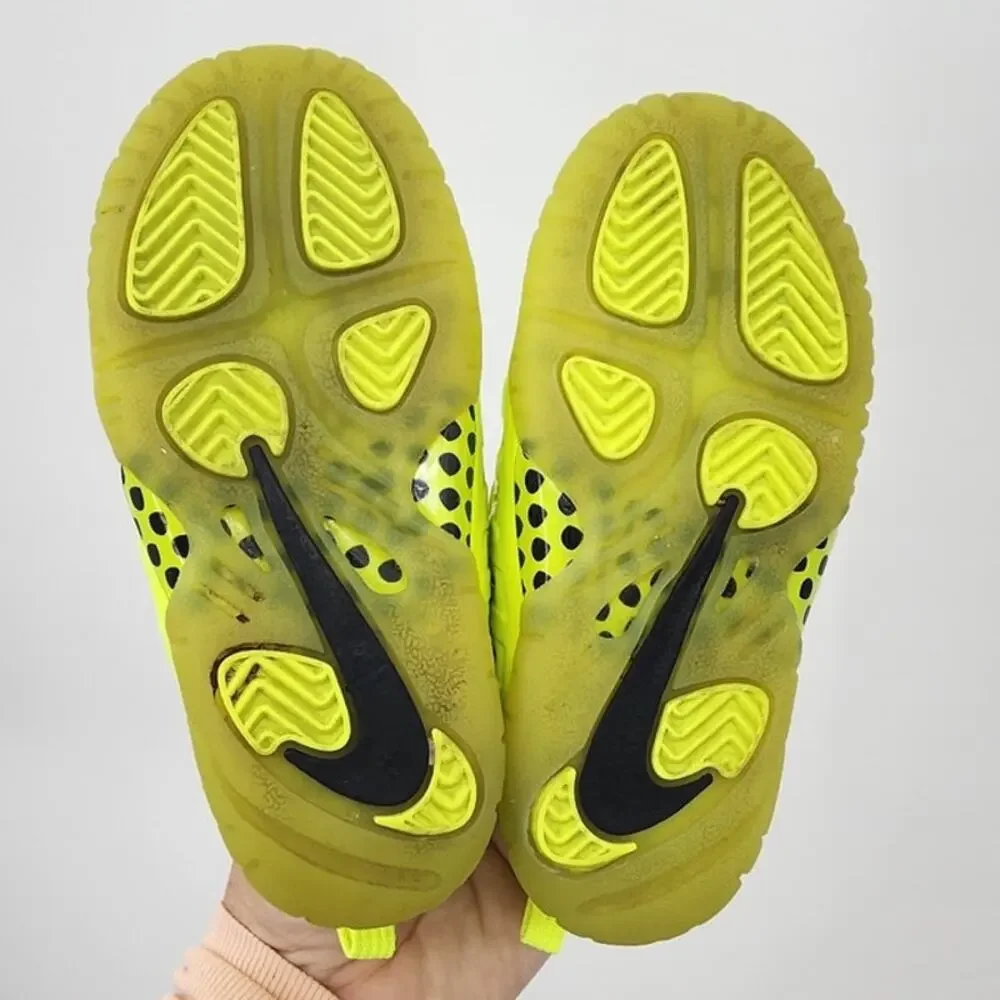 Infant‎ Nike Little Posite One Volt  Pro Toddler Size 7C Neon Green
